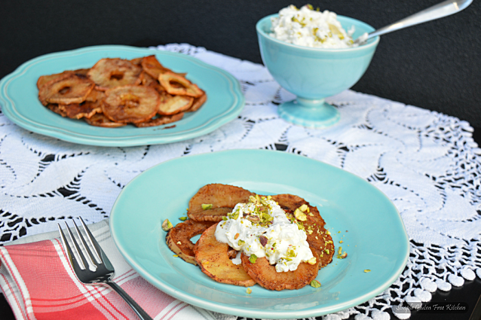 caramelized-apples-and-pistachio-yogurt-cream